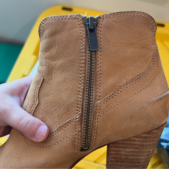 FRYE Reina Leather Western Style Zip Up Booties | Women’s Size 7 - Picture 8 of 8